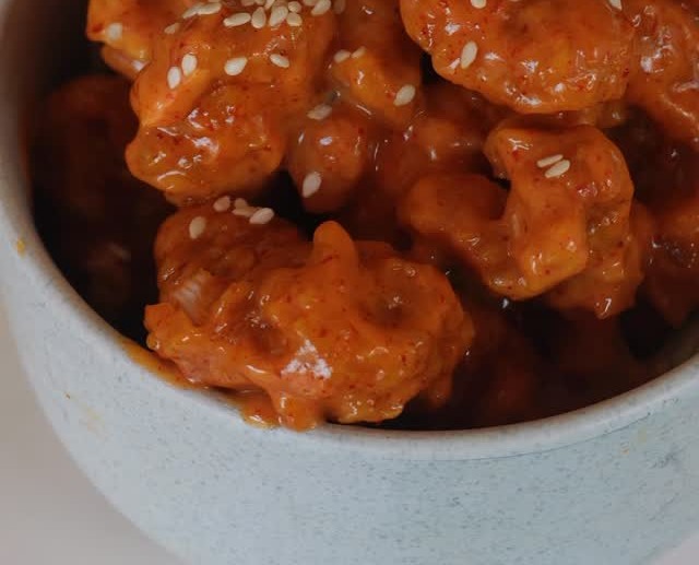 Yasma's real dynamite chicken bites with sesame